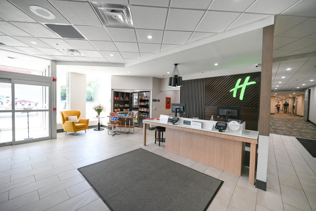 Holiday Inn Cleveland-Mayfield By Ihg Exterior foto