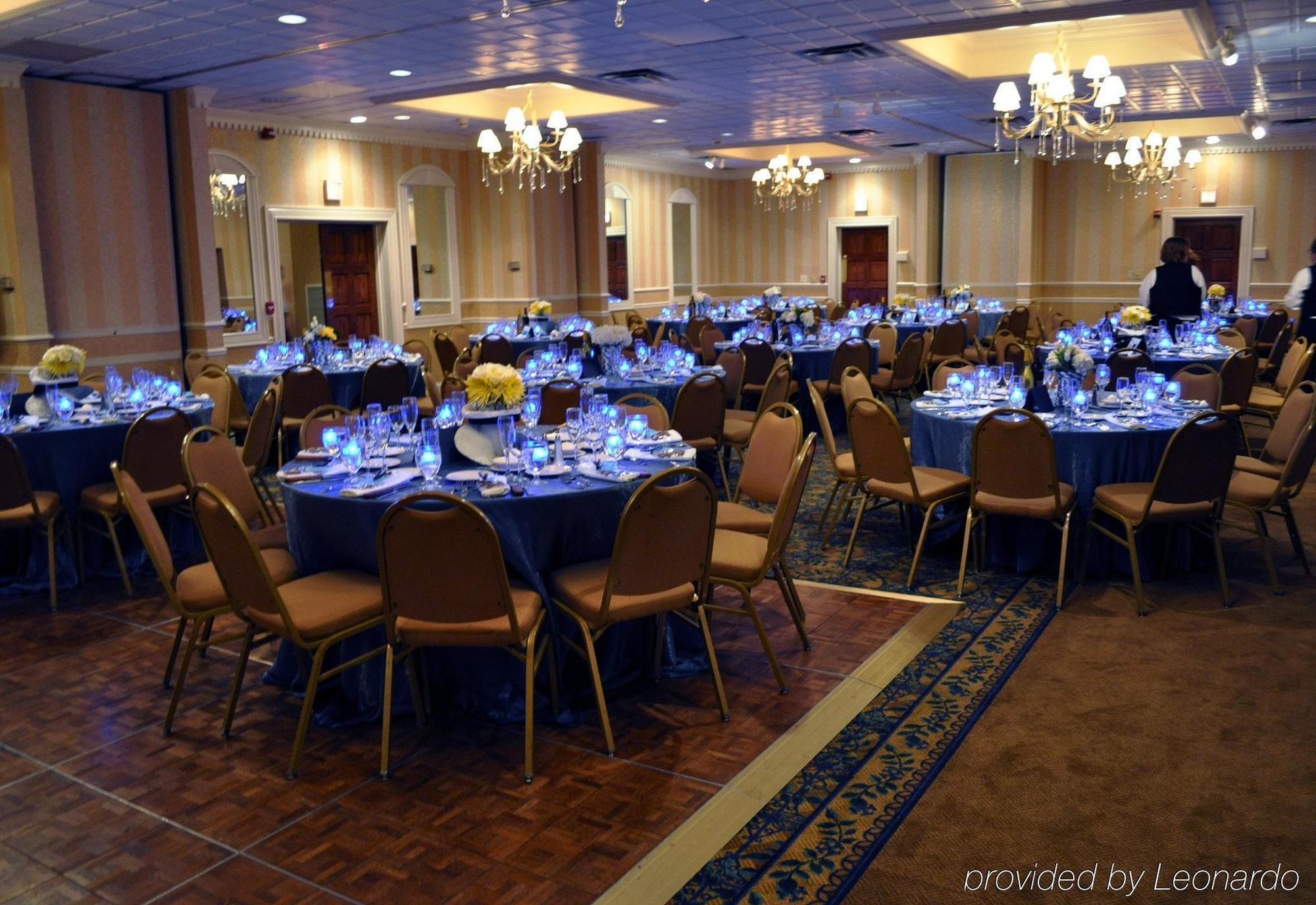 Holiday Inn Cleveland-Mayfield By Ihg Restaurant foto