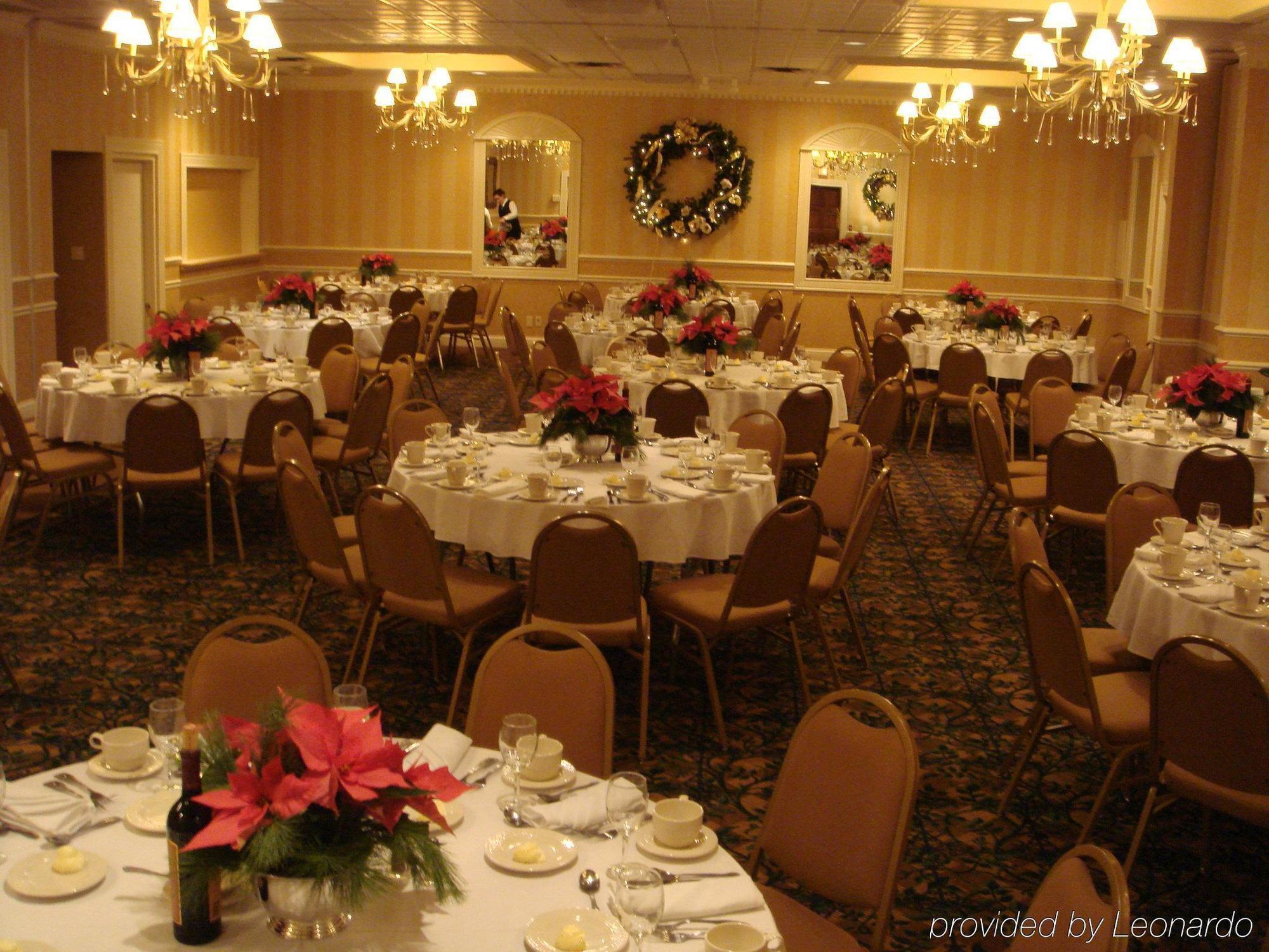 Holiday Inn Cleveland-Mayfield By Ihg Restaurant foto